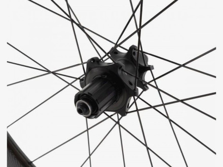 КОЛЕСО ZIPP ЗАД. 404 NSW Carbon Tubeless Rim Brake 700c 24 spokes SRAM 10/11spd QR