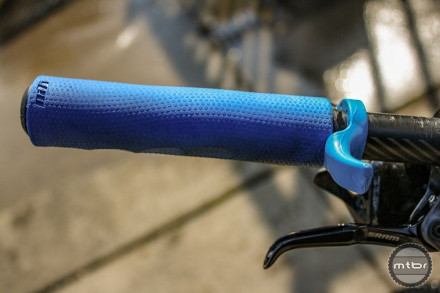Грипсы ODI F-1 VAPOR GRIPS Blue, синие